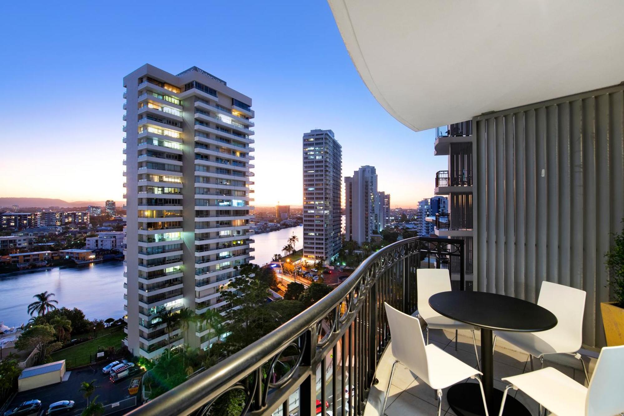 Self Contained At Chevron Renaissance - Privately Managed - Wow Apartment Gold Coast